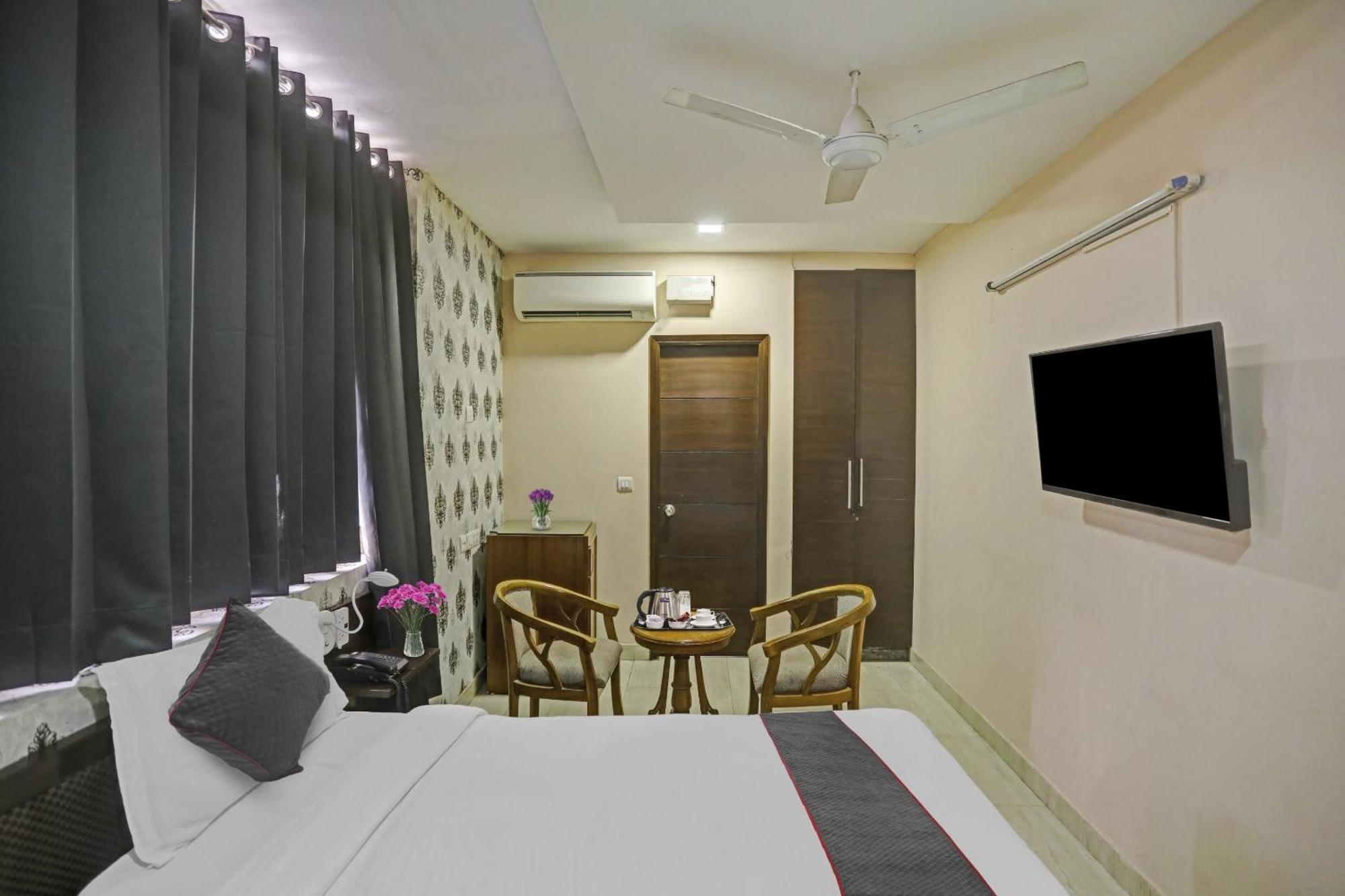 Hotel O Shivam Guest House New Delhi Exterior photo