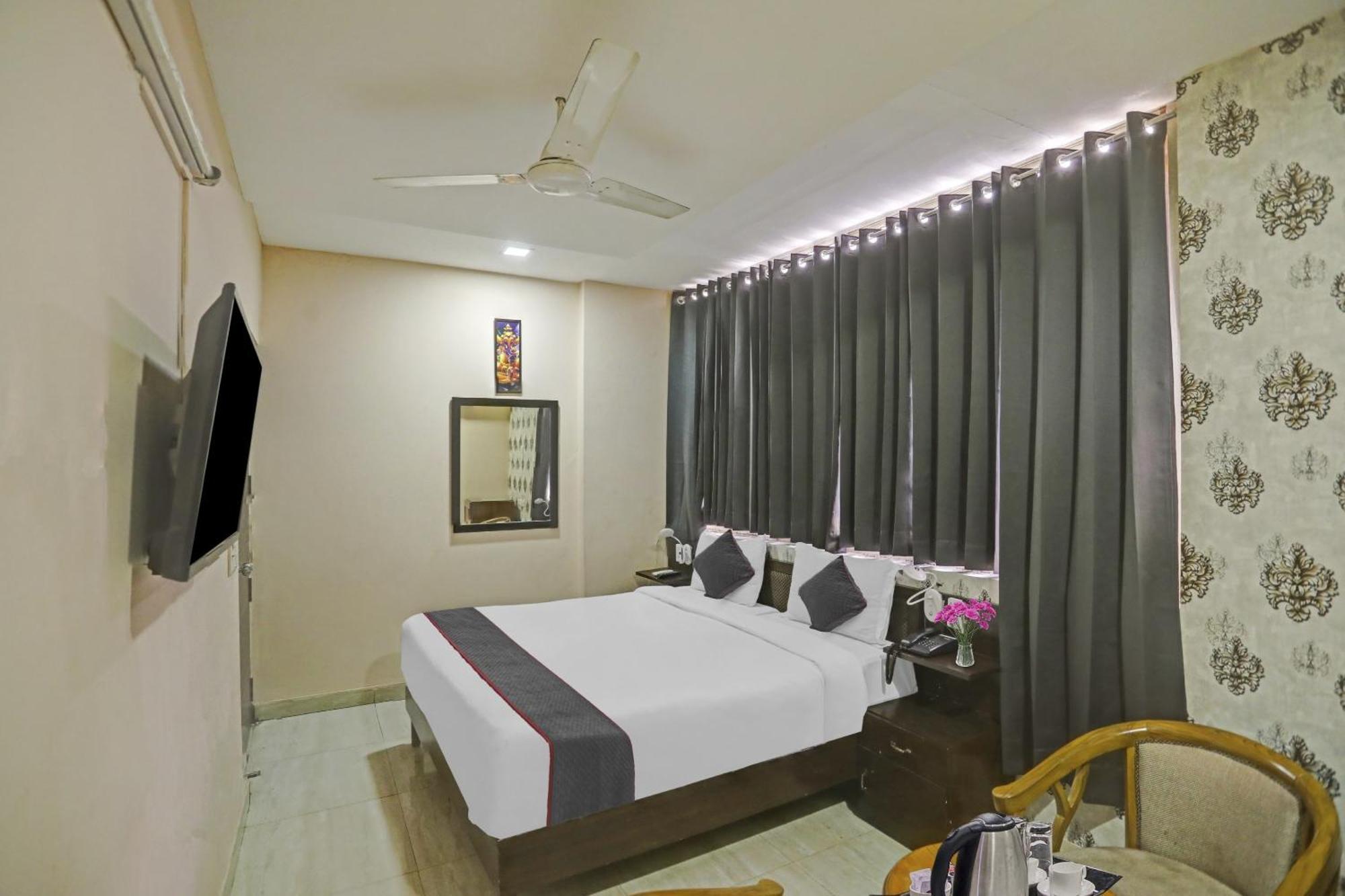 Hotel O Shivam Guest House New Delhi Exterior photo