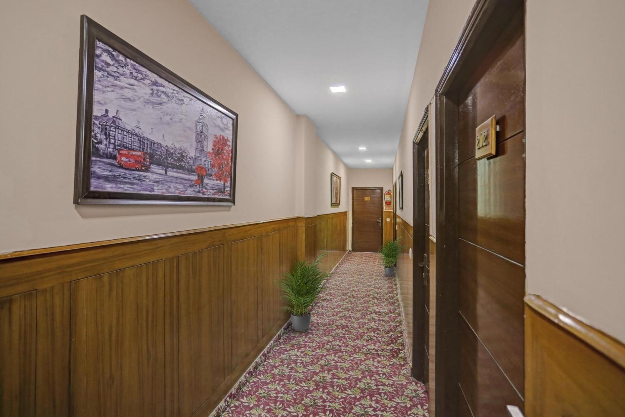 Hotel O Shivam Guest House New Delhi Exterior photo