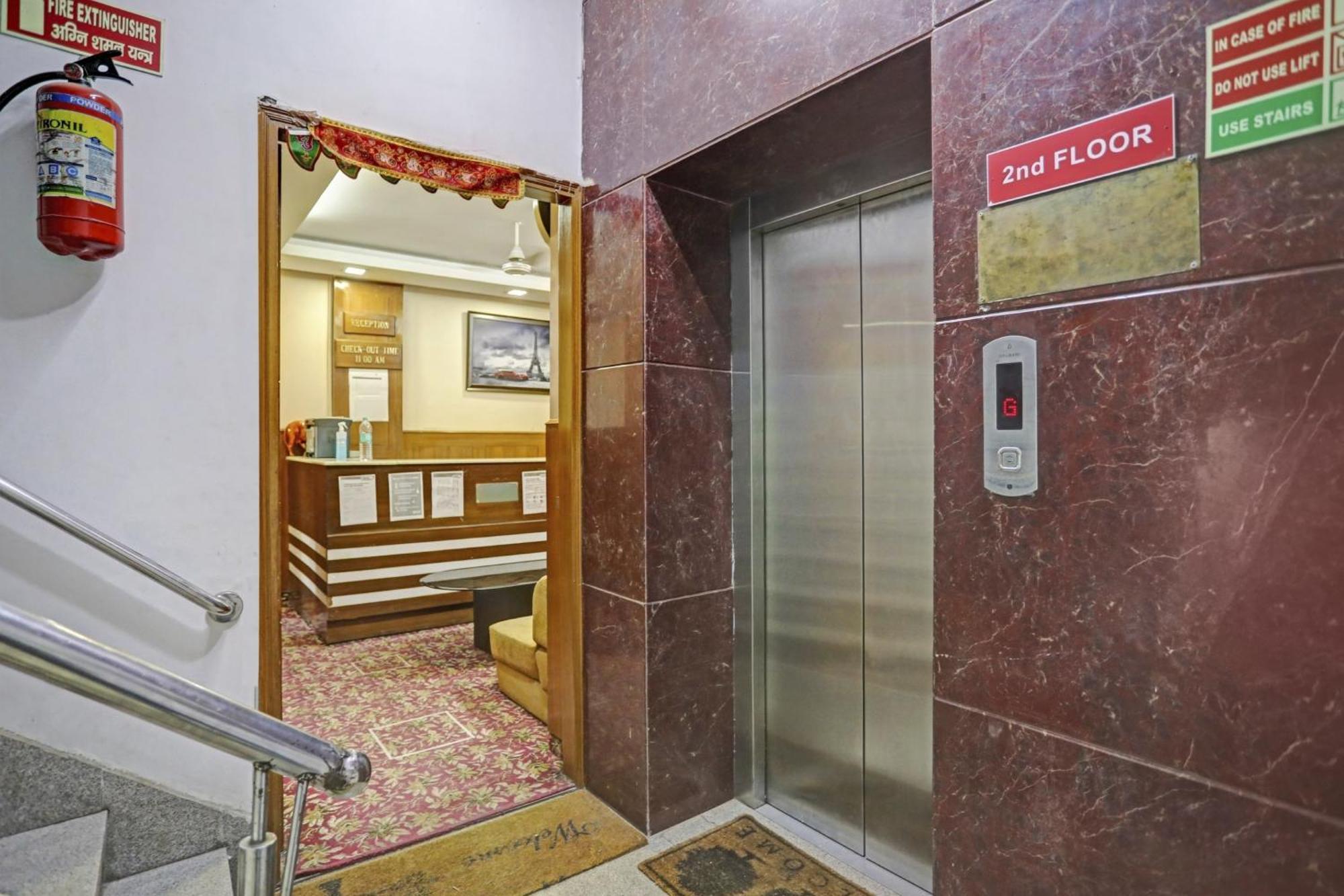 Hotel O Shivam Guest House New Delhi Exterior photo