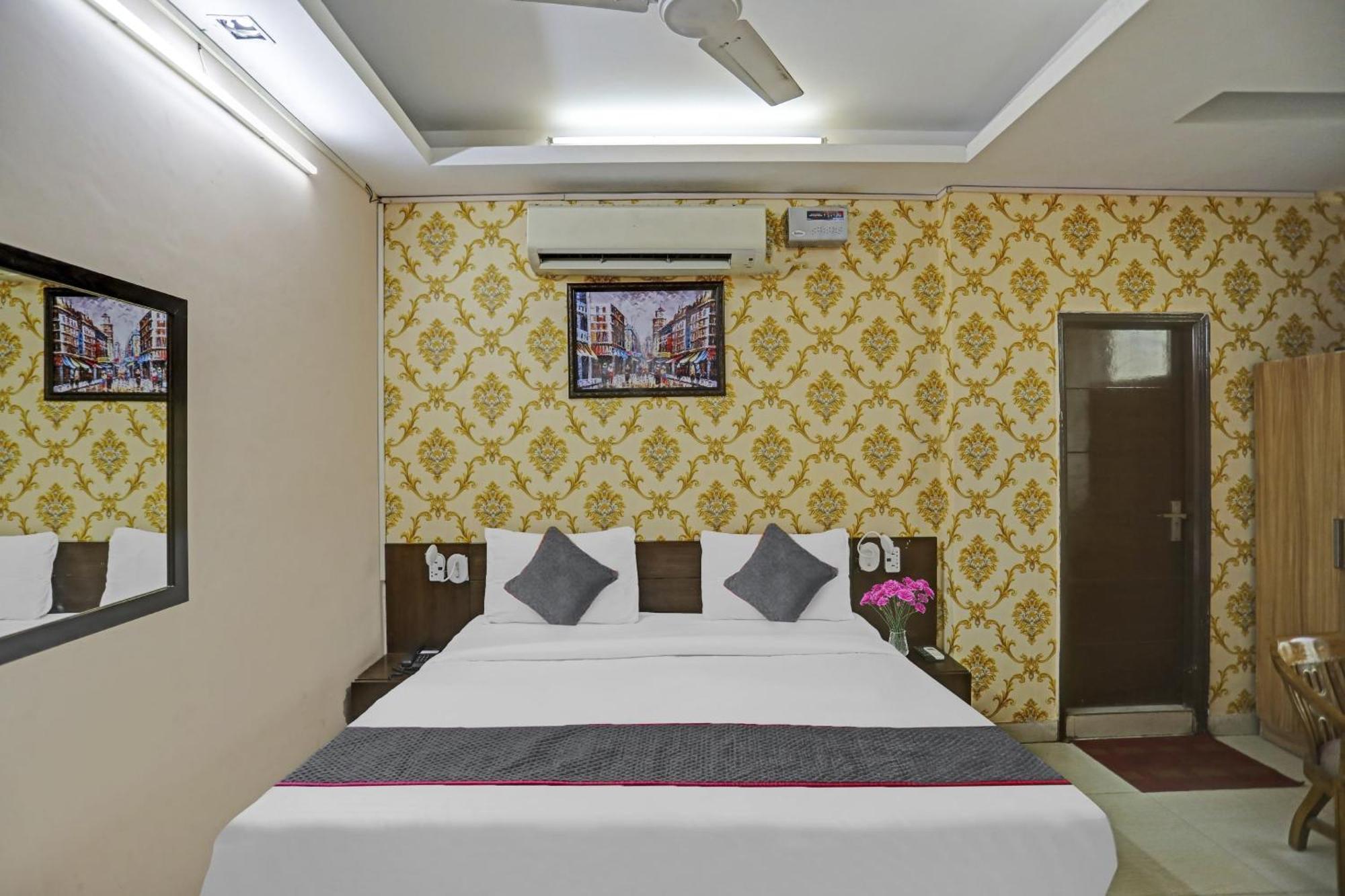 Hotel O Shivam Guest House New Delhi Exterior photo