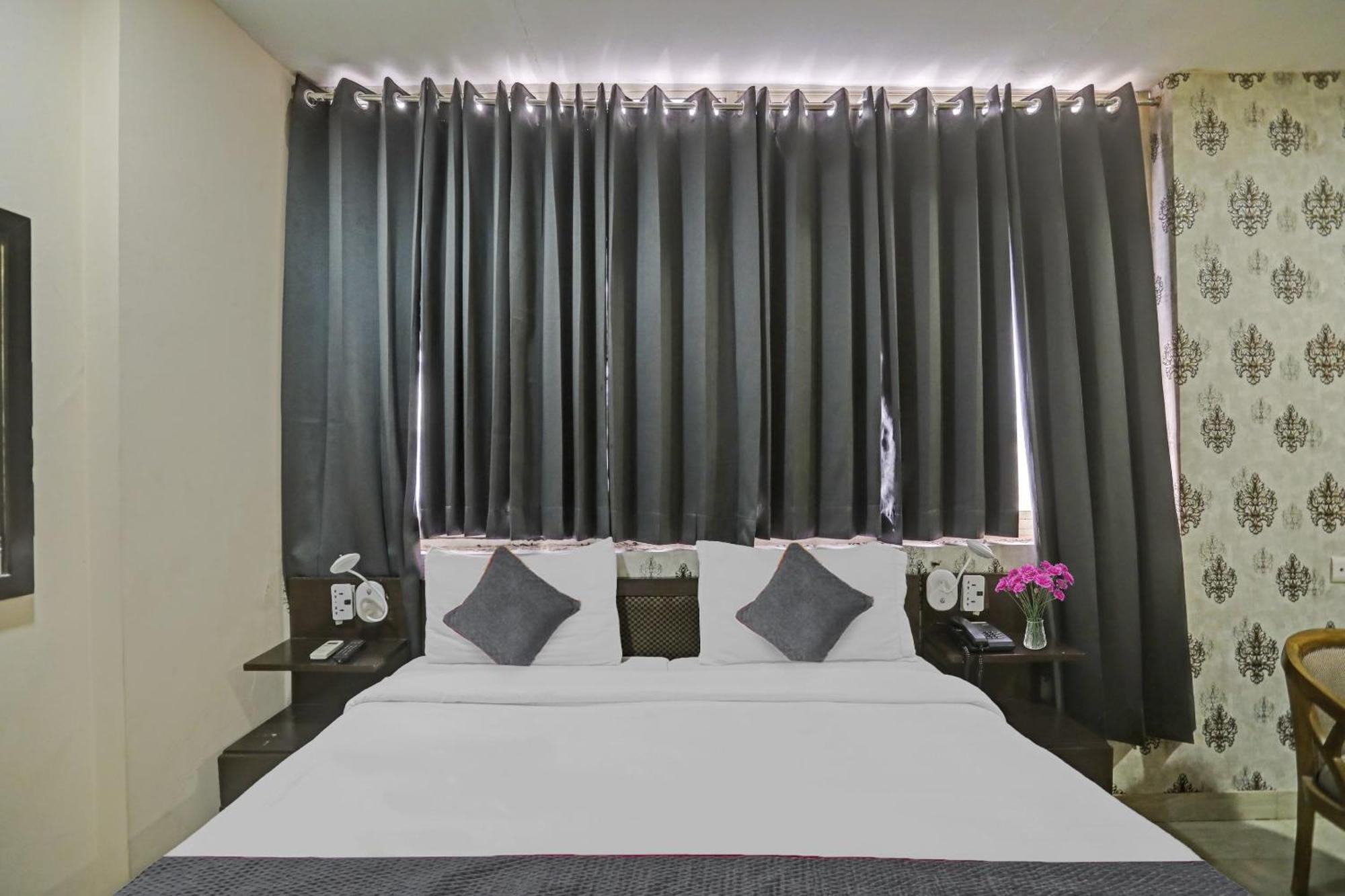 Hotel O Shivam Guest House New Delhi Exterior photo